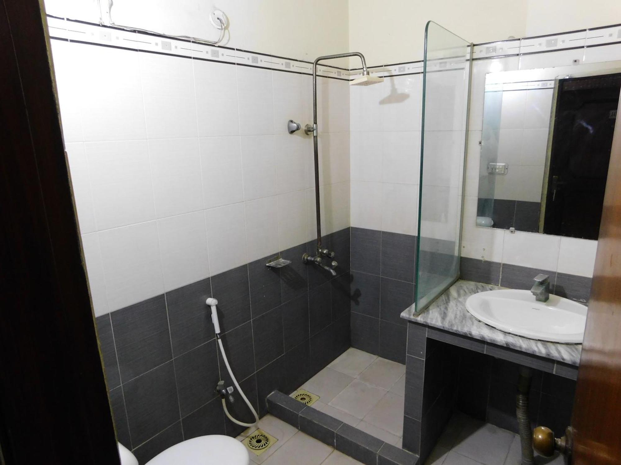 Hotel Tourist Inn Lahore Exterior photo
